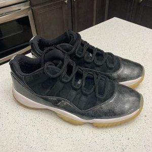 Jordan 11 Retro Low “Barons”